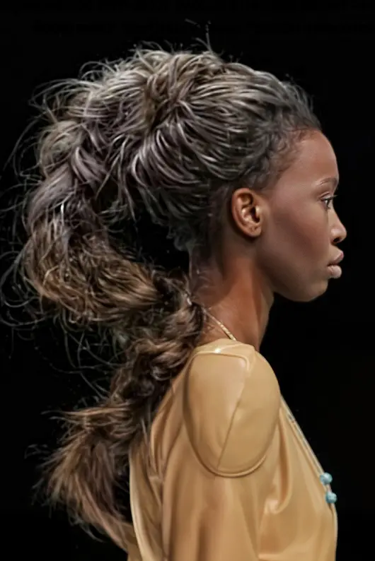 Mercedes Benz
Fashion Week