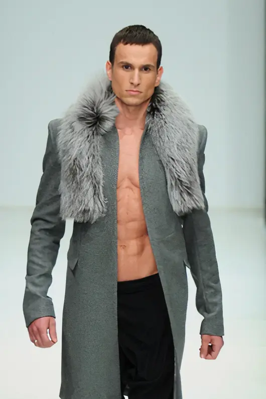 Mercedes Benz
Fashion Week